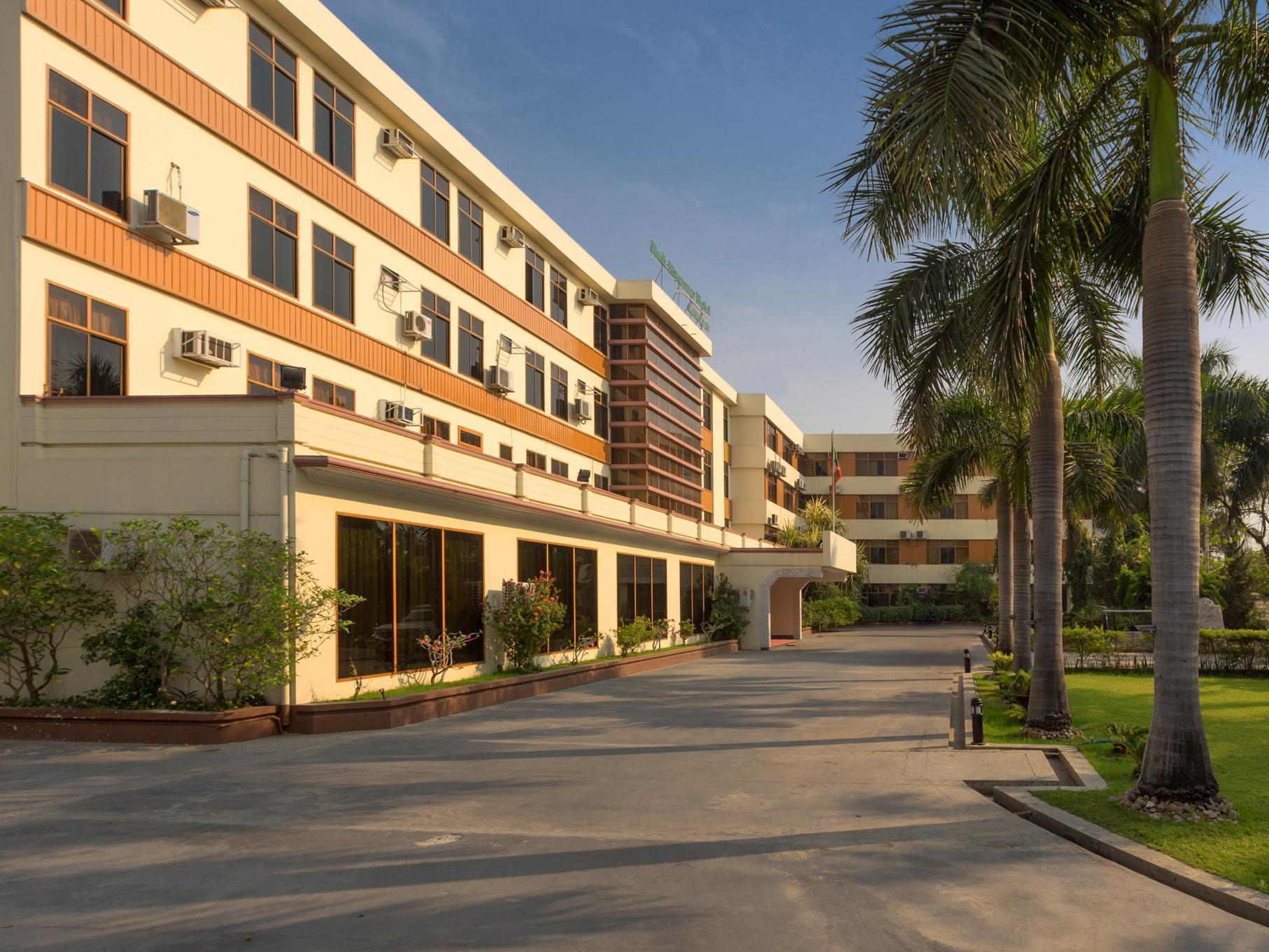 Nadi Myanmar Hotel Mandalay Exterior foto