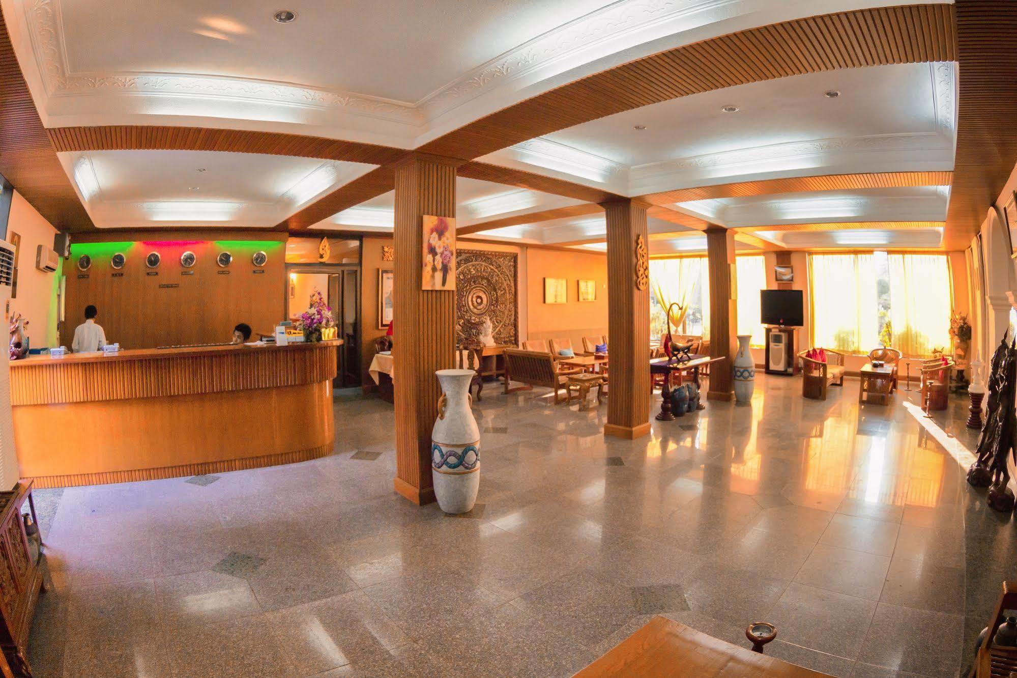 Nadi Myanmar Hotel Mandalay Exterior foto