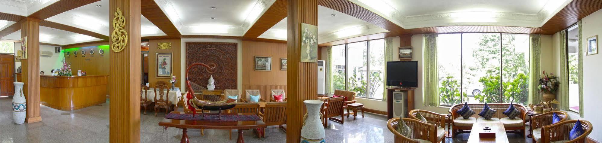 Nadi Myanmar Hotel Mandalay Exterior foto